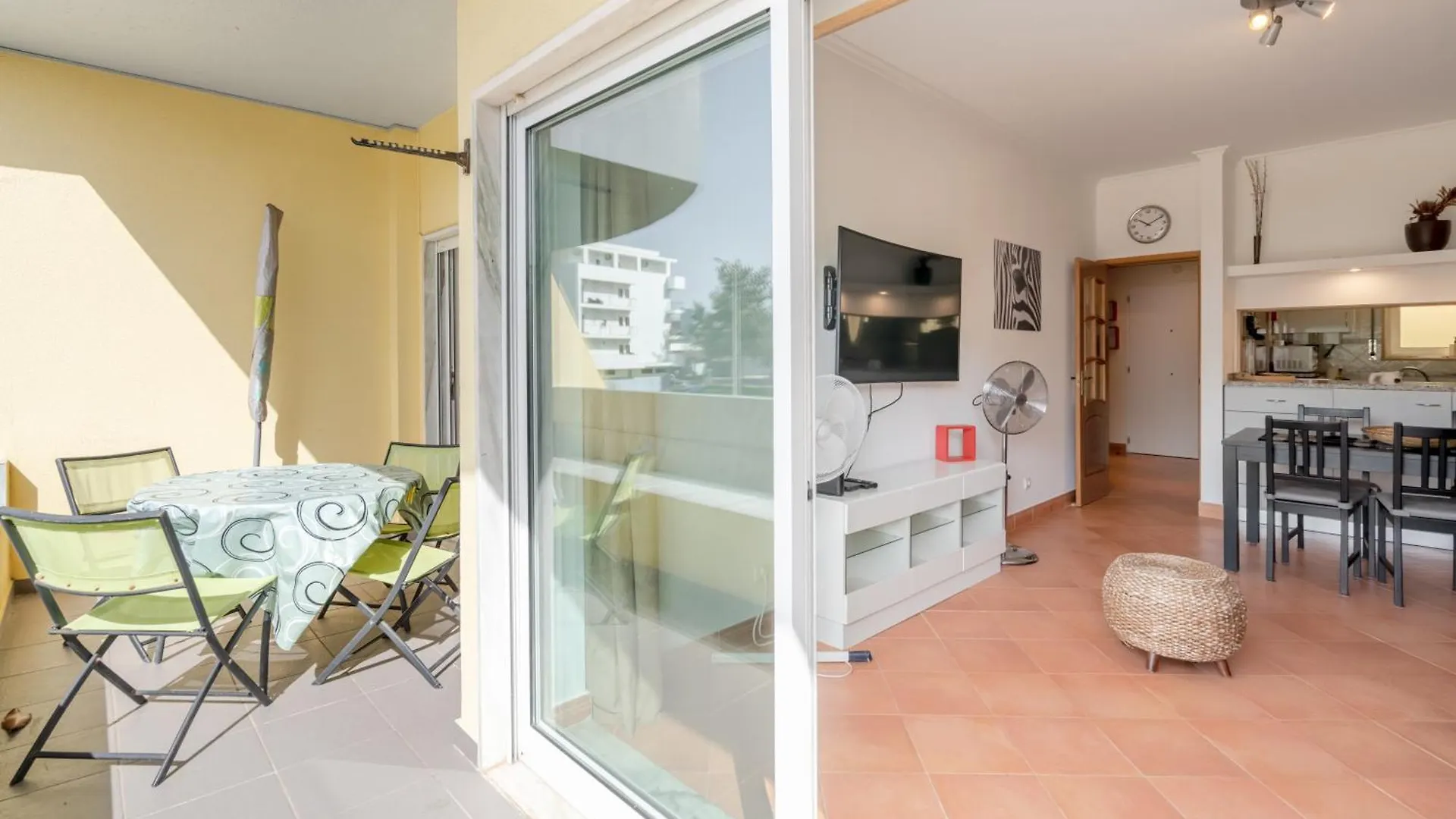 Lägenhet Lagos-Piscine Et Mer- Condominio Do Mar